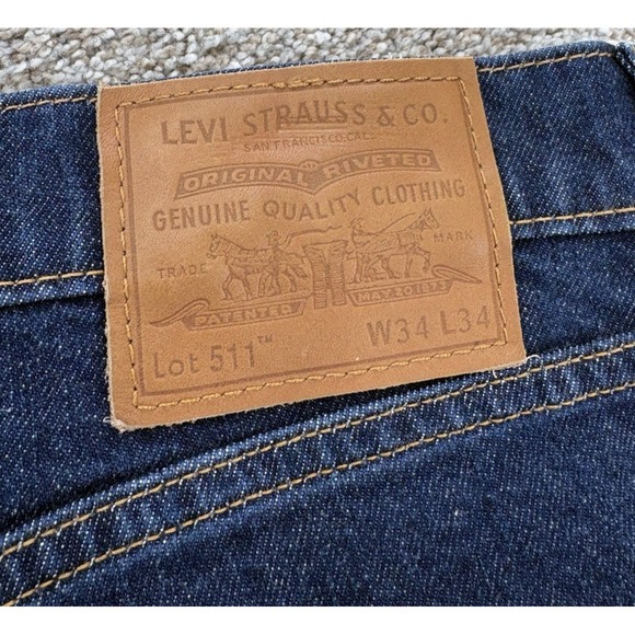 Levis Premium LOT 511 Jeans Mens 34x34 Blue Dark Wash Stretch Slim Straight Fit - Picture 4 of 12